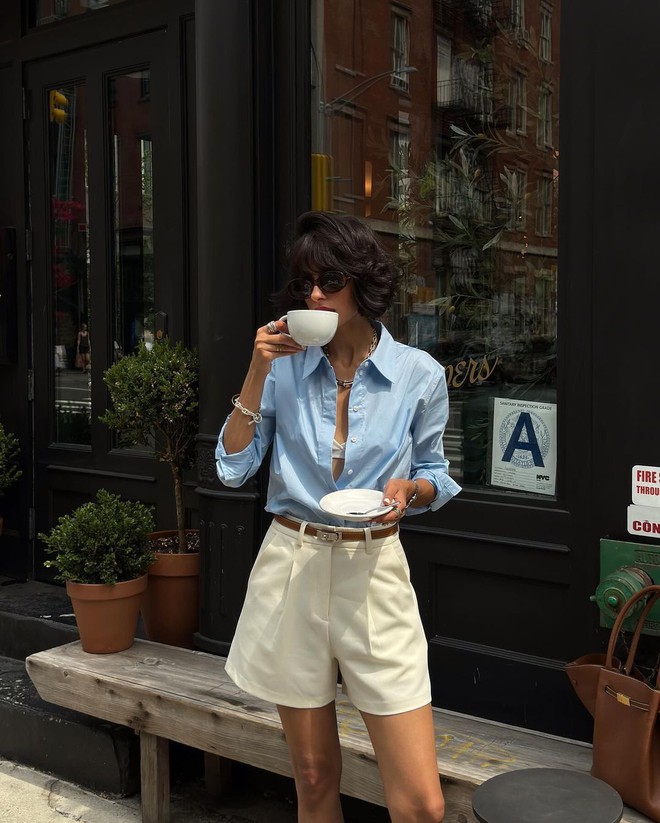 Quần shorts đang được hội “cool girl” nâng tầm: Mix đúng kiểu vừa mát vừa sang, mặc cả hè không chán- Ảnh 24. Quần shorts đang được hội “cool girl” nâng tầm: Mix đúng kiểu vừa mát vừa sang, mặc cả hè không chán- Ảnh 24.