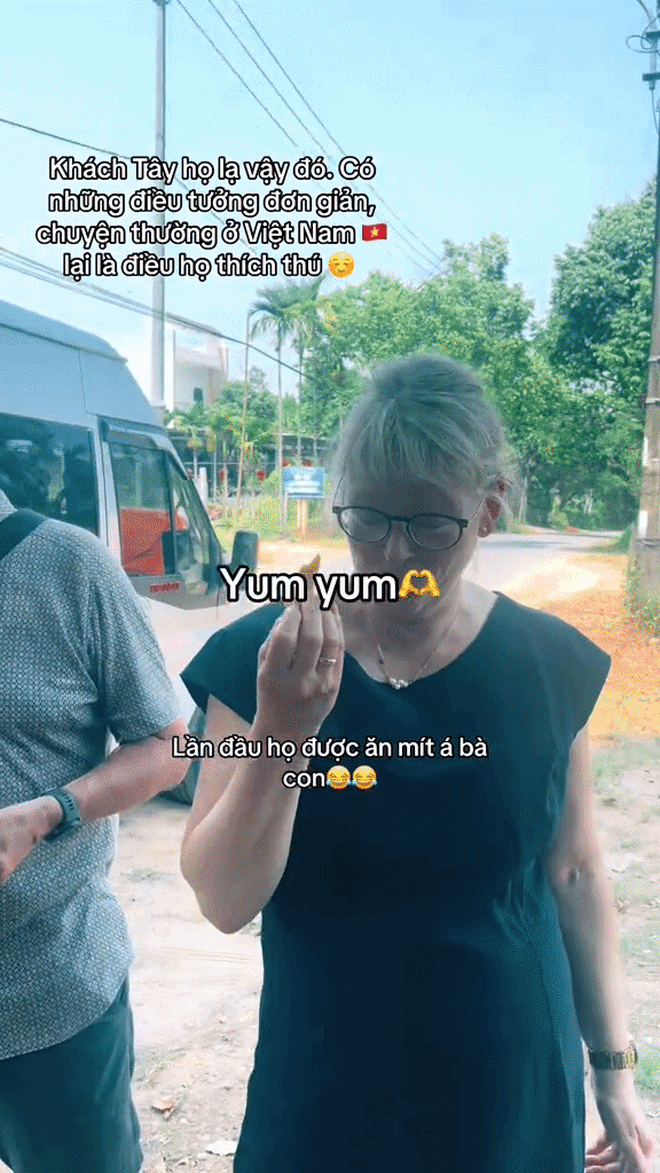 Khách Tây và chuyện ăn mít khi đến Việt Nam: Viết được thành tiểu thuyết 1.000 chương- Ảnh 2. Khách Tây và chuyện ăn mít khi đến Việt Nam: Viết được thành tiểu thuyết 1.000 chương- Ảnh 2.