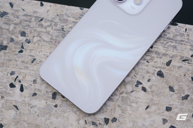 Trải nghiệm OPPO Reno16 5G: Thiết kế bắt mắt, camera nhiều tính năng chỉnh sửa "vui vẻ" và một cấu hình đủ dùng - Ảnh 32.