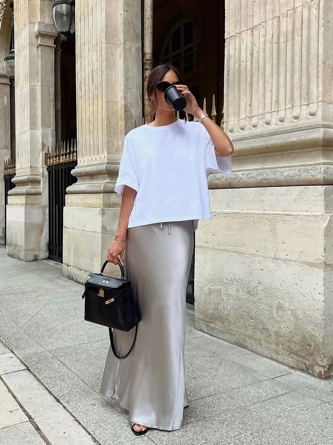 12 outfit với áo thun đơn giản nhưng mặc lên ai cũng khen có gu - Ảnh 9.