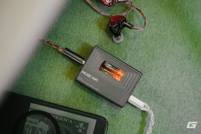 Chiếc DAC/Amp nghe nhạc bỏ t&uacute;i n&agrave;y gi&uacute;p bạn đem "chất &acirc;m đ&egrave;n" đi mu&ocirc;n nơi- Ảnh 10.