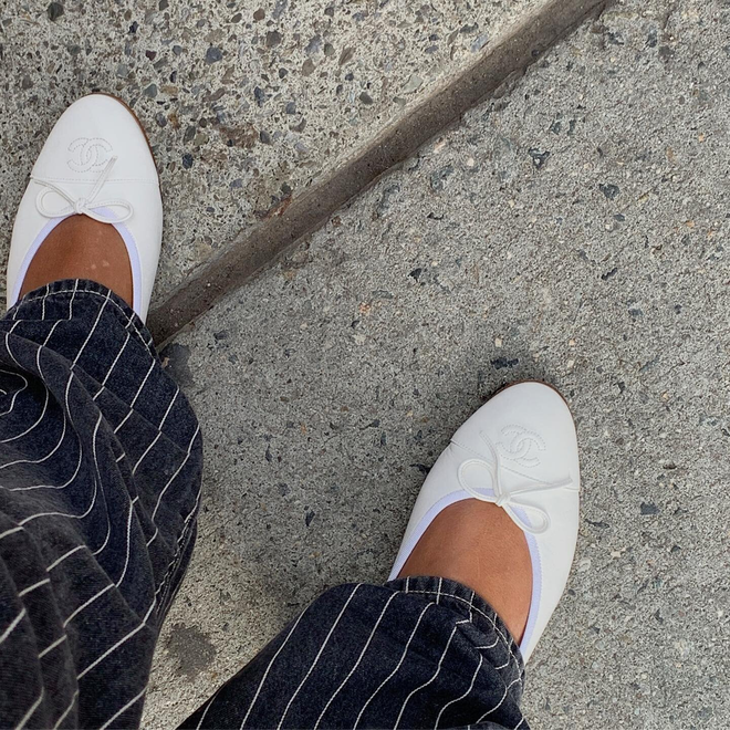 Giày của nhà giàu nhưng ai cũng săn lùng: Chanel Ballet Flats trở thành Birkin của mọi bàn chân- Ảnh 6.