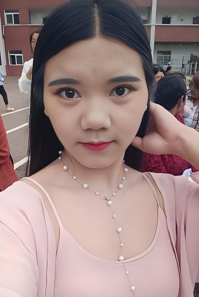 Chỉ vì 8 video "lên đồ" đi họp phụ huynh, một bà mẹ trẻ bị bàn tán khắp mạng xã hội - Ảnh 3.