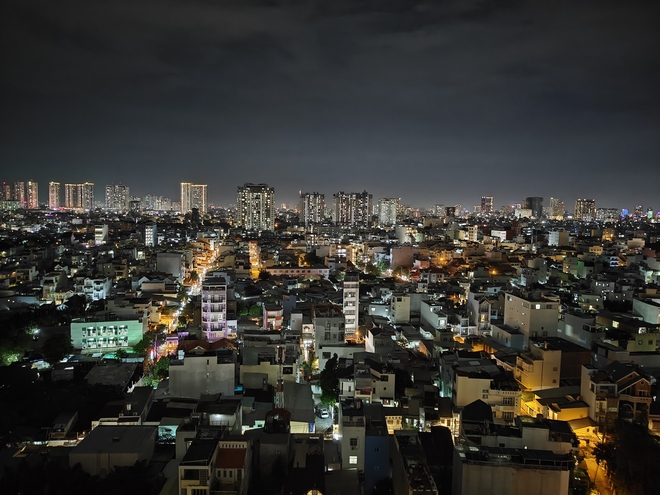 Trải nghiệm OPPO Reno16 5G: Thiết kế bắt mắt, camera nhiều tính năng chỉnh sửa "vui vẻ" và một cấu hình đủ dùng - Ảnh 8.