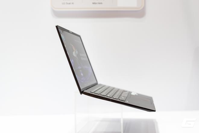 LG gram AI 2026 ra mắt tại Việt Nam: Laptop si&ecirc;u nhẹ t&iacute;ch hợp nền tảng Dual AI d&ugrave;ng được cả khi ngoại tuyến - Ảnh 15.