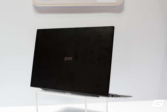 LG gram AI 2026 ra mắt tại Việt Nam: Laptop si&ecirc;u nhẹ t&iacute;ch hợp nền tảng Dual AI d&ugrave;ng được cả khi ngoại tuyến - Ảnh 14.