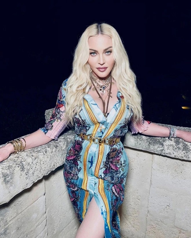 Madonna U70 trẻ như mới 35, visual trong chung kết World Cup 2026 đập tan định kiến phụ nữ lớn tuổi là già xấu - Ảnh 1.