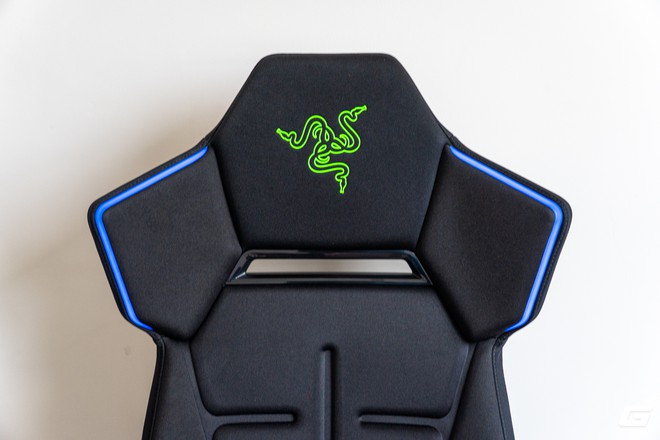 Trải nghiệm Soma Chroma: Ghế gaming RGB "kh&ocirc;ng d&acirc;y" 17,5 triệu đồng của Razer c&oacute; g&igrave; đ&aacute;ng ch&uacute; &yacute; - Ảnh 16.
