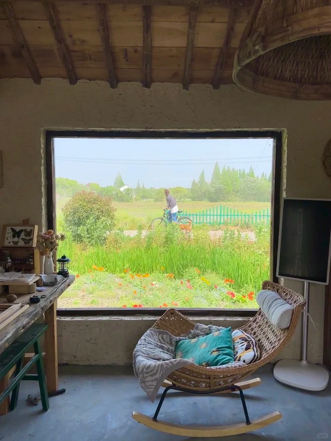 Ch&agrave;ng trai thu&ecirc; nh&agrave; cũ 300m2 gi&aacute; 5 triệu/th&aacute;ng, nhưng chi 500 triệu để cải tạo: Mở mắt ra l&agrave; thấy điều "đắt gi&aacute;" - Ảnh 16.