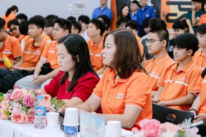 Để vết thương ký ức hóa thành ho vọng trong tương lai - Ảnh 9.