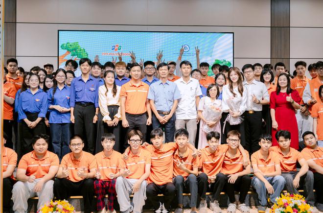 Để vết thương ký ức hóa thành ho vọng trong tương lai - Ảnh 10.