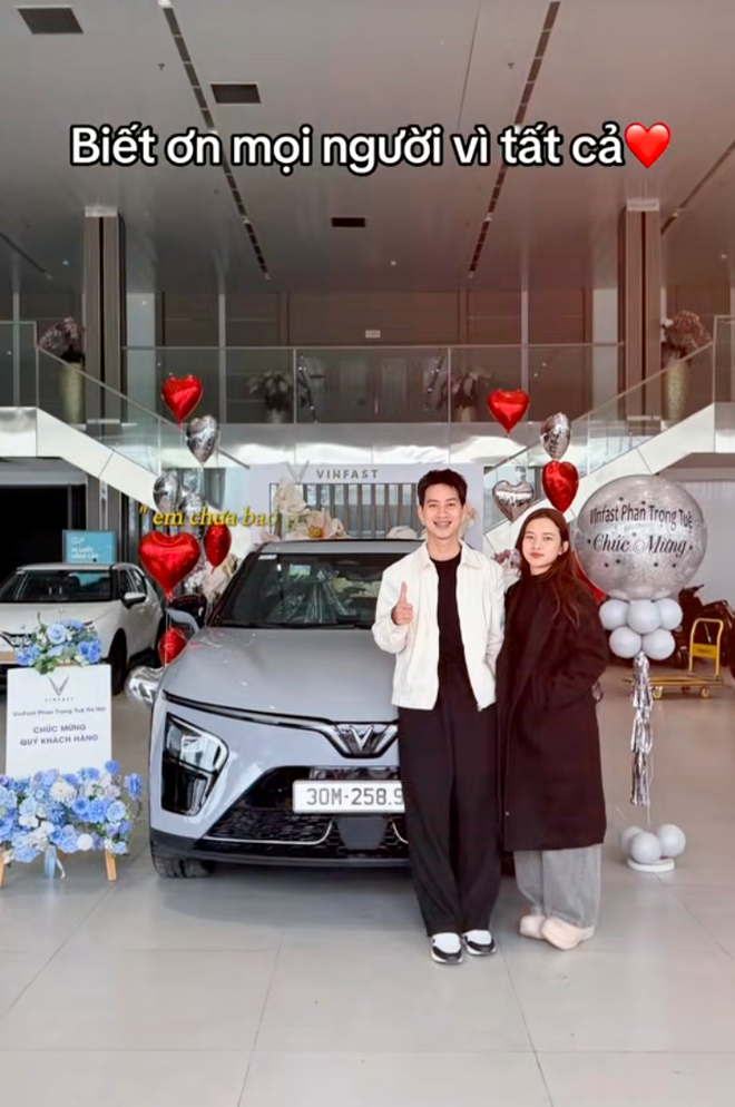 Cặp vợ chồng triệu view: Từ th&uacute;ng x&ocirc;i mưu sinh đến nh&agrave; đẹp xe sang l&agrave; nhờ 1 b&iacute; quyết- Ảnh 9.