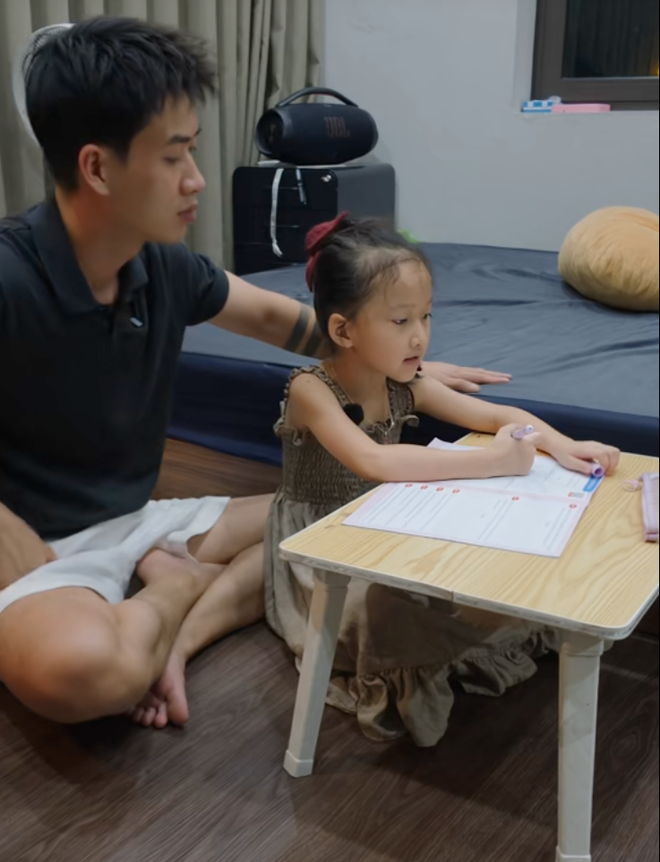 Cặp vợ chồng triệu view: Từ th&uacute;ng x&ocirc;i mưu sinh đến nh&agrave; đẹp xe sang l&agrave; nhờ 1 b&iacute; quyết- Ảnh 10.