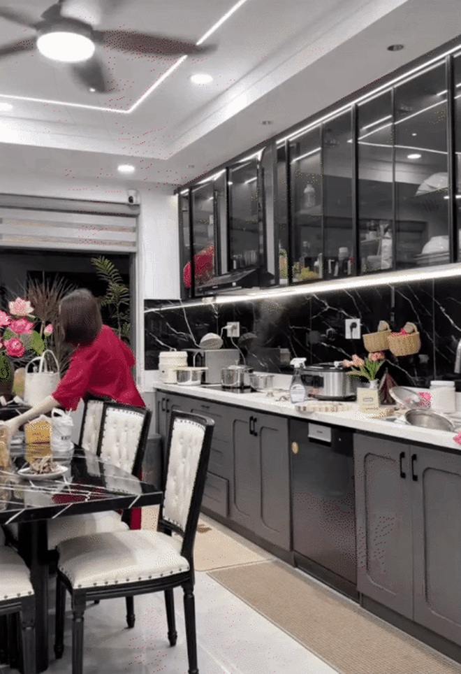 C&ocirc; vợ ở nh&agrave; chồng nu&ocirc;i - Ảnh 6.