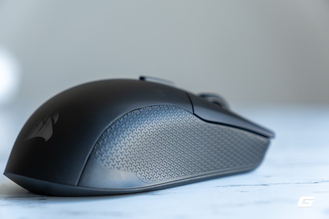 Tr&ecirc;n tay Corsair Harpoon v2 Wireless: Rất nhẹ, &ocirc;m tay, cảm biến 26K DPI linh hoạt trong từng c&uacute; vẩy chuột - Ảnh 14.