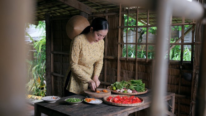 Căn nhà ở quê của mỹ nhân Vĩnh Long từng đội vương miện 1,5 tỷ, nay bán cá khô - Ảnh 15.
