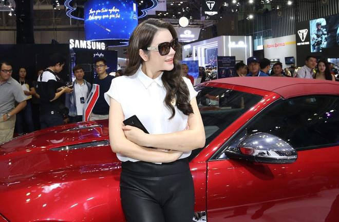 Nh&igrave;n lại d&agrave;n phương tiện của L&yacute; Nh&atilde; Kỳ: &Iacute;t nhưng chất, từ Rolls-Royce Ghost đến du thuyền hơn 100 tỷ đồng- Ảnh 2.