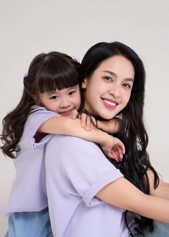 &ldquo;Chị đẹp&rdquo; sở hữu nhan sắc kh&ocirc;ng tuổi, mỗi đ&ecirc;m chỉ ngủ 2-3 tiếng để vắt sữa cho con - Ảnh 1.