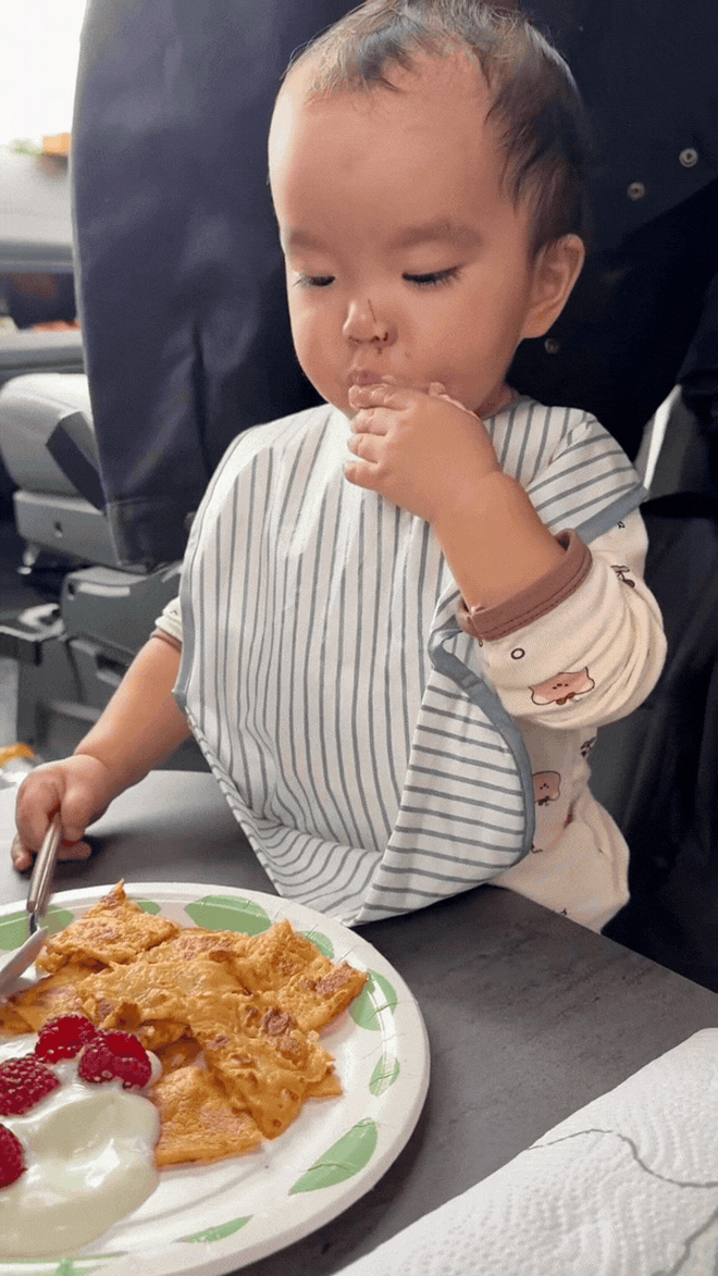 Ngô Thanh Vân tiết lộ bí quyết rèn con ăn, ngủ ngoan khi đi du lịch - Ảnh 2.