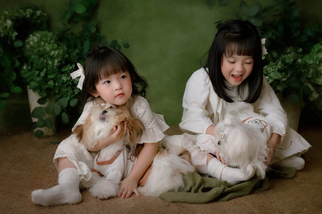 2 con gái Trương Mỹ Nhân diện đồ Trung thu xinh yêu khó tả, ngoại hình chuẩn bản sao của mẹ - Ảnh 8.