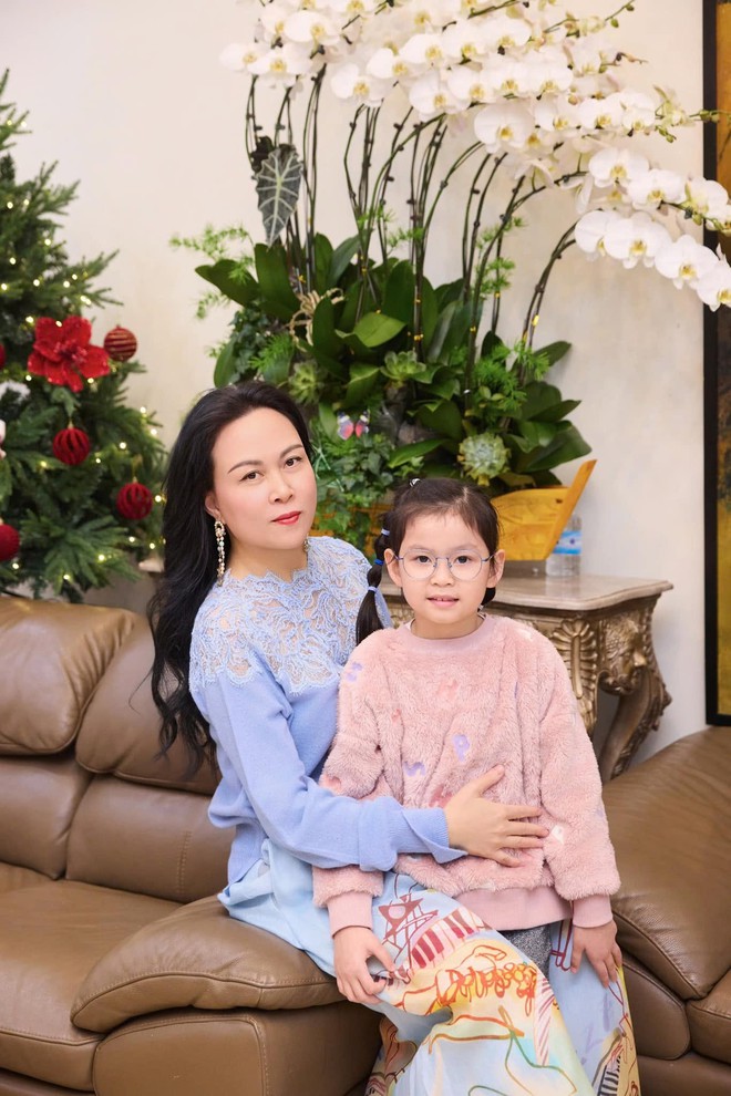 2 con của Quách Ngọc Ngoan: Con trai bảnh bao chiều cao hơn 1,8m, con gái mơ ước được đóng phim cùng bố - Ảnh 5.