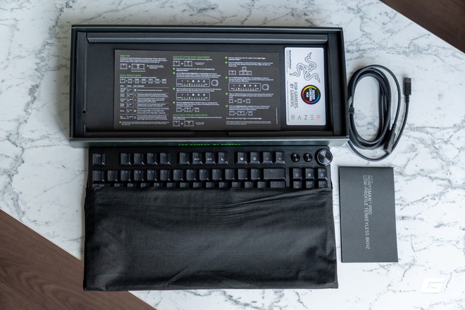 Trên tay Razer Huntsman V3 Pro Low-profile TKL 8KHz: Razer đã làm điều chưa hãng bàn phím nào từng làm- Ảnh 3.