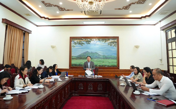 Toàn cảnh buổi họp