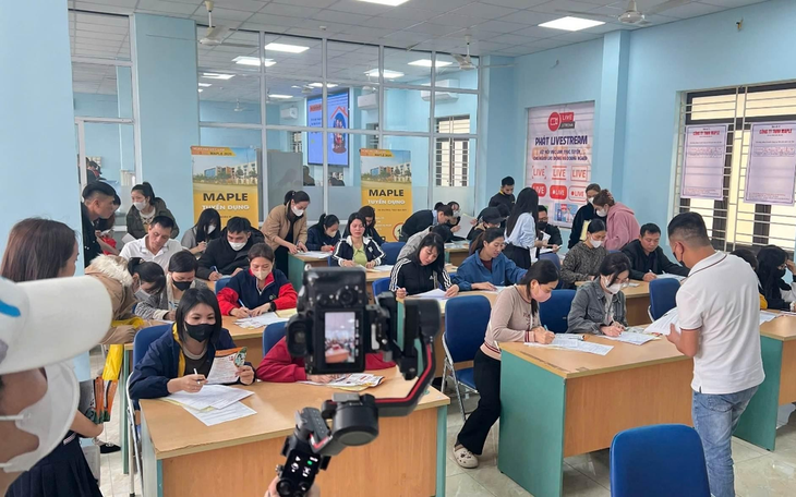 Đẩy mạnh số hóa hồ sơ, tạo thuận lợi trong giải quyết chính sách BHTN cho người lao động tại Hải Phòng. (Ảnh: Quỳnh Thu)
