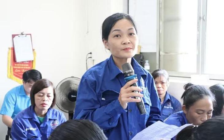 Người lao động tham dự hội nghị tuyên truyền chính sách bảo hiểm xã hội, bảo hiểm y tế, bảo hiểm thất nghiệp do Liên đoàn Lao động tỉnh Cao Bằng tổ chức. (Ảnh: Liên đoàn Lao động tỉnh Cao Bằng)