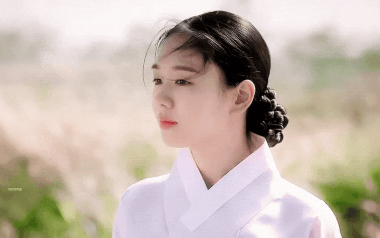 Mỹ nh&acirc;n đẹp chuẩn tiểu thư qu&yacute; tộc: Diễn hay từ phim n&agrave;y sang phim kh&aacute;c, đ&oacute;ng vai phụ cũng lấn &aacute;t cả nữ ch&iacute;nh- Ảnh 1.