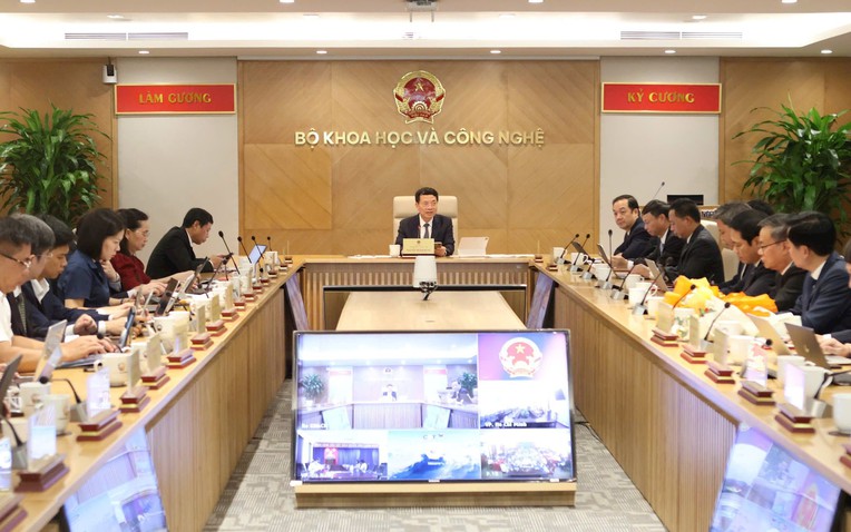 Bộ trưởng Bộ KH&CN Nguyễn Mạnh Hùng chủ trì buổi lễ. Nguồn: mst.gov.vn