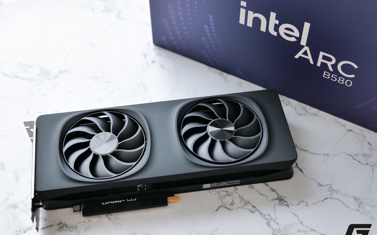 Intel Arc B580: Chìa khóa bất ngờ của Intel mở cánh cửa chơi game chất lượng cao trong tầm giá hợp lý- Ảnh 1. Intel Arc B580: Chìa khóa bất ngờ của Intel mở cánh cửa chơi game chất lượng cao trong tầm giá hợp lý- Ảnh 1.