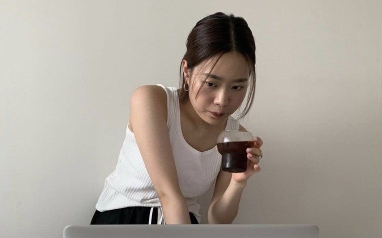 Người gi&agrave;u kh&ocirc;ng bao giờ chờ thưởng Tết- Ảnh 1.