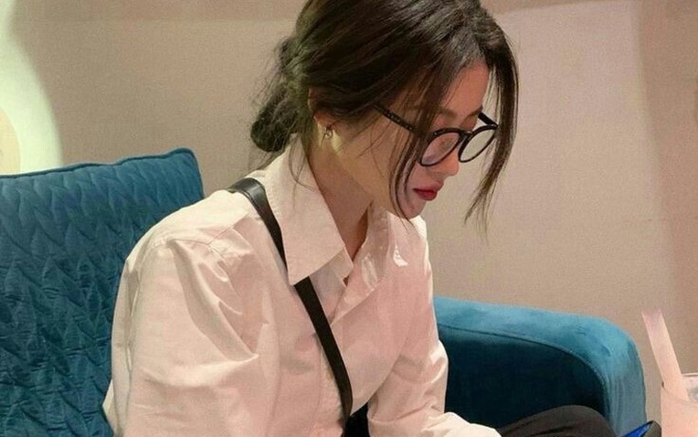 Hồi nhỏ nghe rất b&igrave;nh thường, lớn l&ecirc;n mới biết đ&oacute; l&agrave; b&agrave;i học ai cũng cần biết về tiền- Ảnh 1.