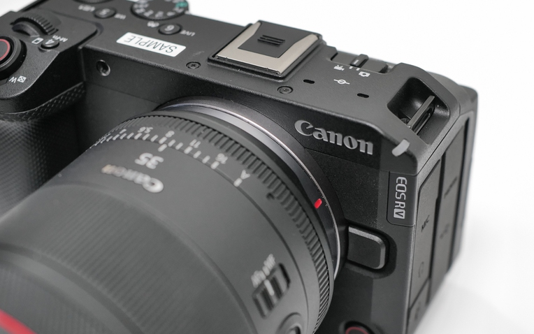 Canon EOS R6 V ch&iacute;nh thức ra mắt tại Việt Nam: M&aacute;y quay full-frame 7K cho thế hệ creator mới- Ảnh 1.