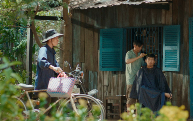 NSƯT Hoài Linh: Tôi mong khán giả khi xem phim "Làm giàu với ma" sẽ quan tâm tới ba mẹ hơn!- Ảnh 2.