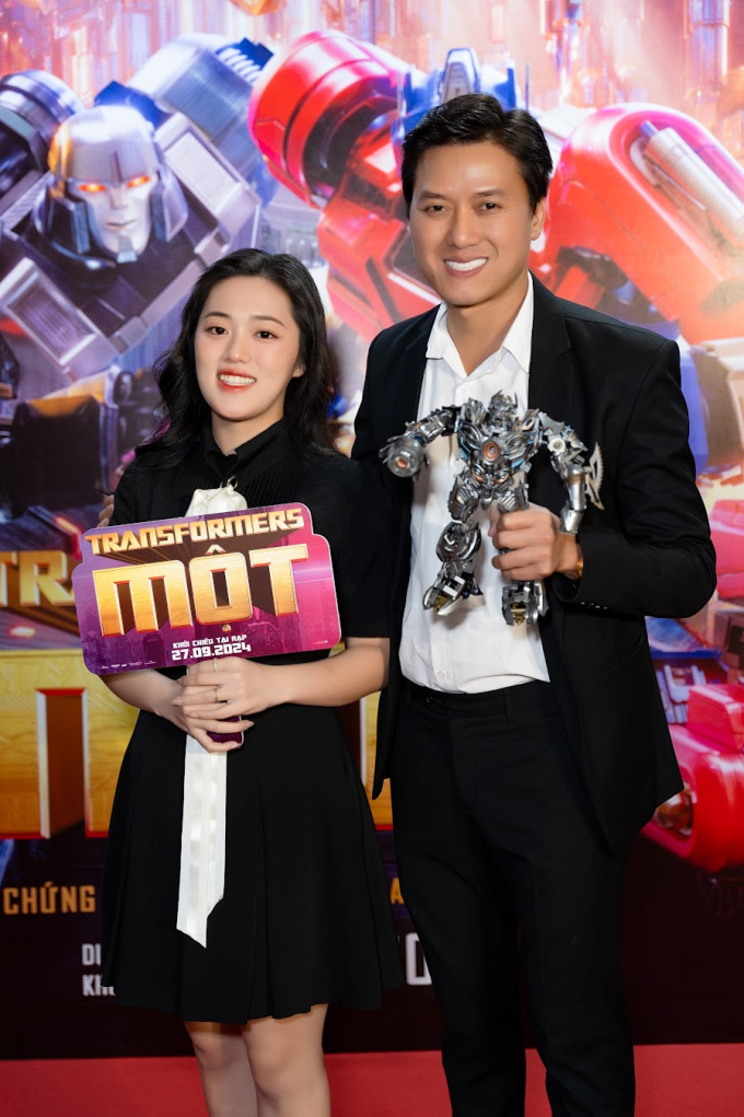 Cris Phan hội ngộ cùng Kiều Minh Tuấn và dàn sao Việt trong sự kiện ra mắt phim "Transformers Một"- Ảnh 5.