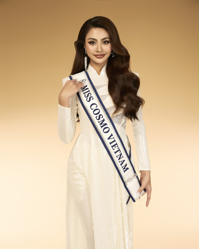 Miss Cosmo 2024: Hoa hậu Xuân Hạnh ghi dấu ấn với vai trò chủ nhà cùng phong cách thời trang đa dạng- Ảnh 6.