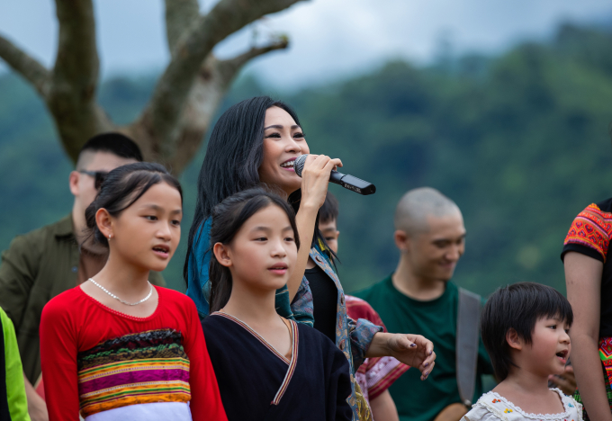 "Chị đẹp" Phương Thanh: 24h di chuyển, 2 tiếng quay MV và kỉ niệm đẹp cùng ban nhạc Ngũ Cung- Ảnh 4.