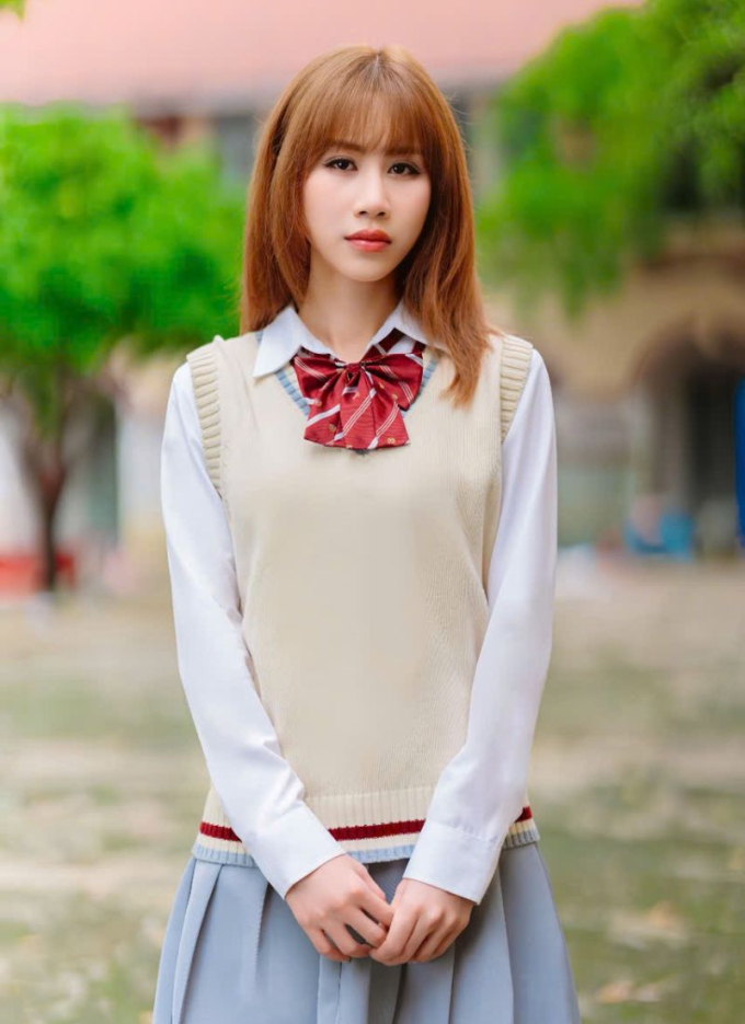 Sau bài hit "Em lại nhớ anh rồi", Tuệ Phương chính thức ra mắt MV đầu tay về tình yêu tuổi học trò- Ảnh 3.