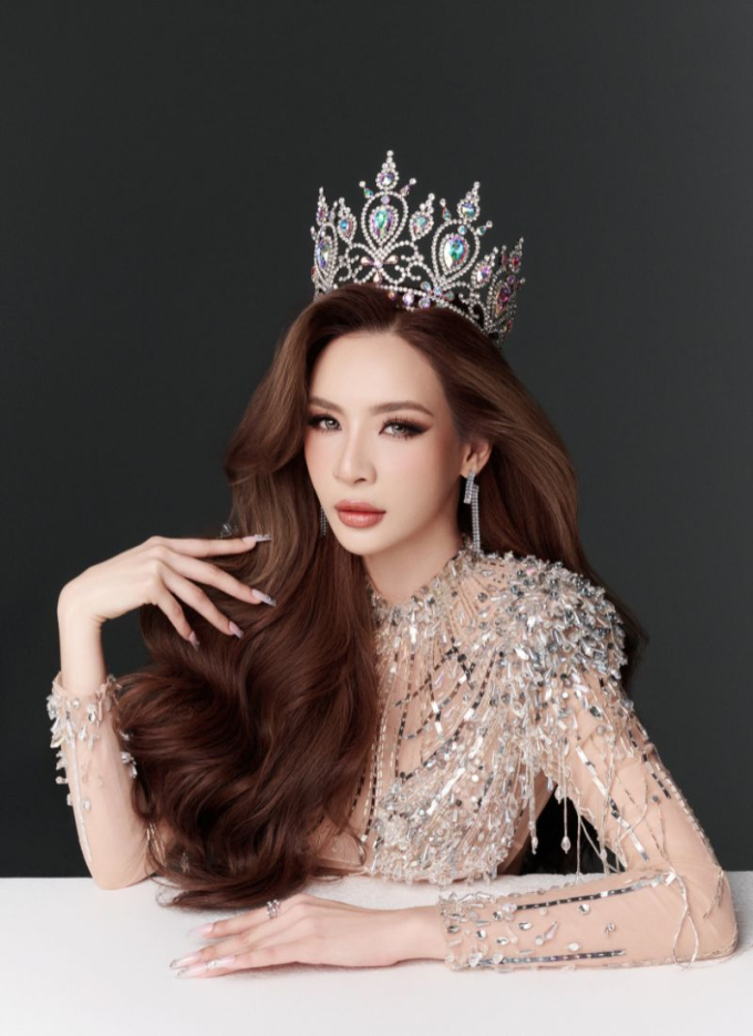 Người đẹp gốc Việt - Kayla Đinh chuẩn bị kỹ càng khi tham gia đấu trường nhan sắc Miss Asia USA 2024- Ảnh 1.