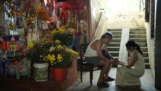 "Cô dâu hào môn": Cái kết đầy tiếc nuối cho hoàng từ và lọ lem trong cuộc sống thực tế khắc nghiệt- Ảnh 4.