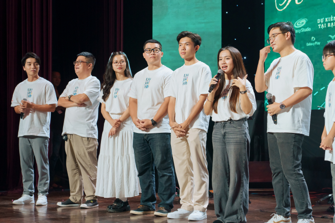 Vợ chồng đạo diễn - nhà sản xuất Võ Thanh Hòa áp lực khi mang "Kính vạn hoa" lên màn ảnh rộng- Ảnh 4.