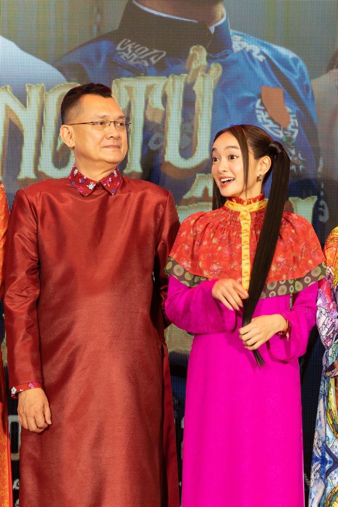 Dàn "Anh trai say hi" đổ bộ thảm đỏ, ủng hộ Song Luân  ra mắt phim điện ảnh "Công tử Bạc Liêu"- Ảnh 9.