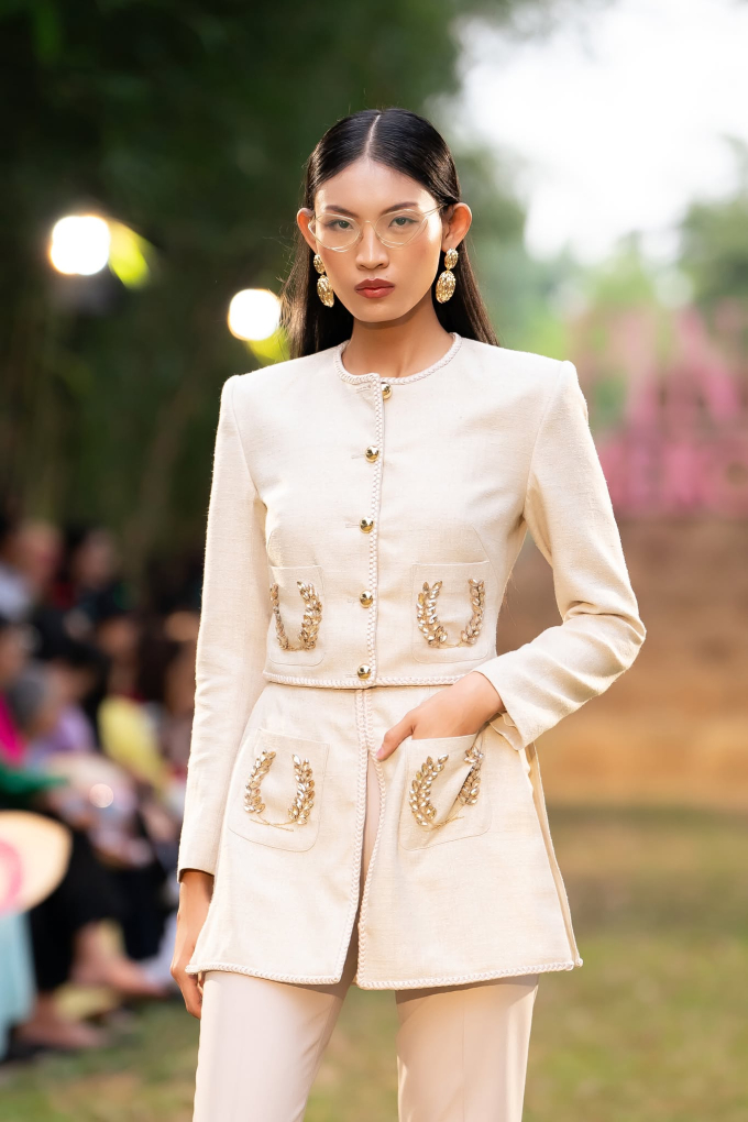 Á hậu Siêu quốc gia - Kim Duyên diện áo bà ba trình diễn tại "Pink Show" tổ chức tại quê hương Cần Thơ- Ảnh 17.