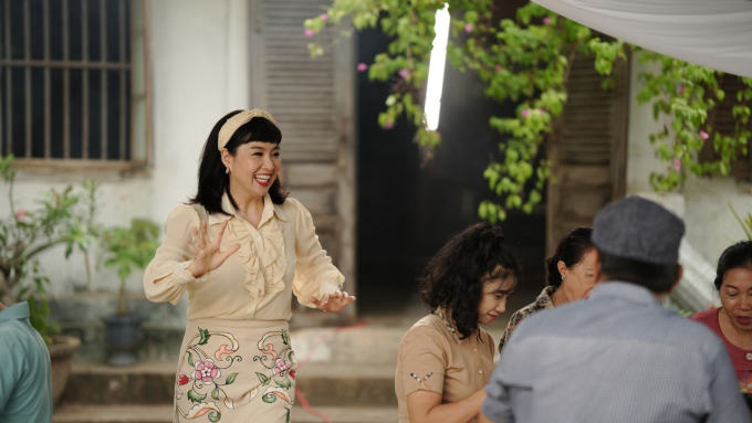Khương Ngọc khẳng định phim "Chị dâu" khác biệt, hé lộ lý do dàn cast nam mờ nhạt trước Hồng Đào - Việt Hương- Ảnh 3.