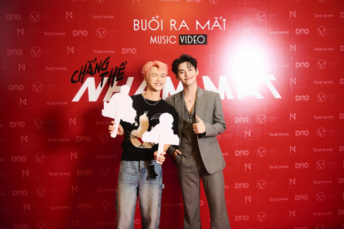Hùng Huỳnh ra mắt MV chào sân V-Pop, được cả Hòa Minzy - Đức Phúc - ERIK  "trợ lực hết cỡ"- Ảnh 4.