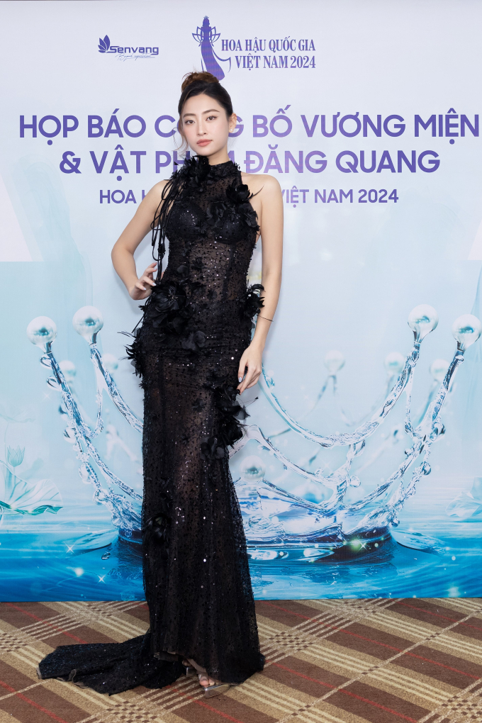 Miss International - Thanh Thủy giới thiệu vương miện "Hoa hậu Quốc gia Việt Nam 2024"- Ảnh 4.