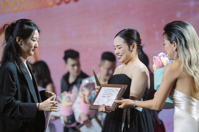 Hoa hậu Xuân Hạnh khoe sắc vóc thăng hạng, cùng Nguyễn Trần Trung Quân chấm thi ca hát- Ảnh 11.