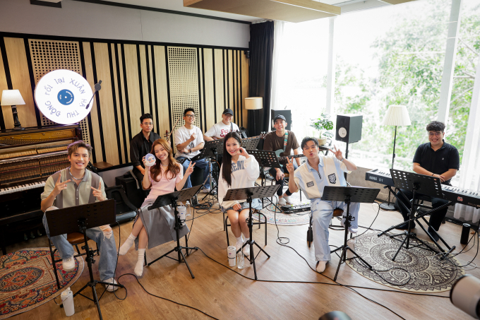 "Xuân hạ thu đông,rồi lại xuân" mùa 3: Hương Tràm lần đầu hát hit "Em gái mưa" bằng tiếng Anh- Ảnh 3.